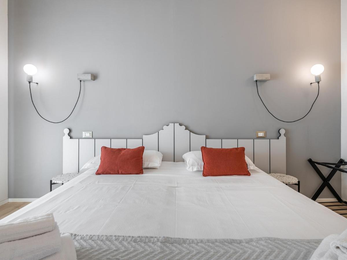 קליארי Orma Design Rooms - Historic Centre מראה חיצוני תמונה