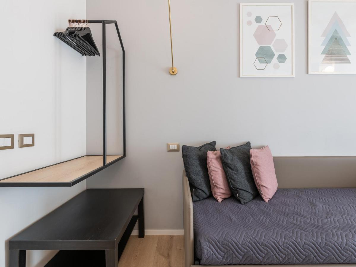 קליארי Orma Design Rooms - Historic Centre מראה חיצוני תמונה