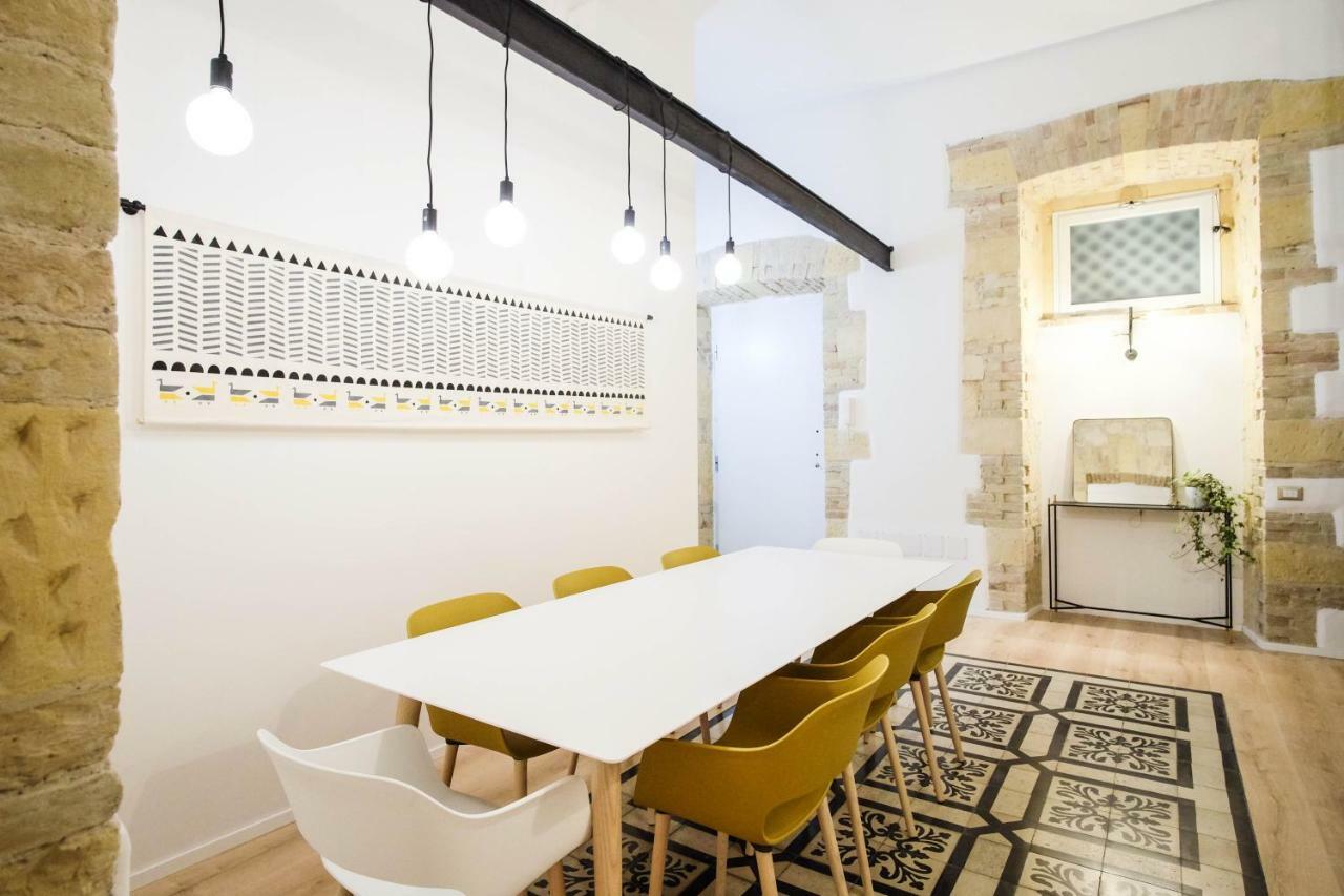 קליארי Orma Design Rooms - Historic Centre מראה חיצוני תמונה