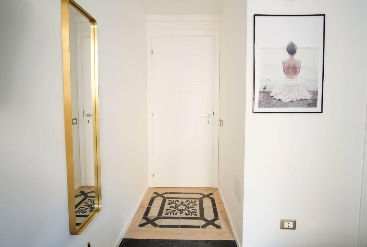 קליארי Orma Design Rooms - Historic Centre מראה חיצוני תמונה